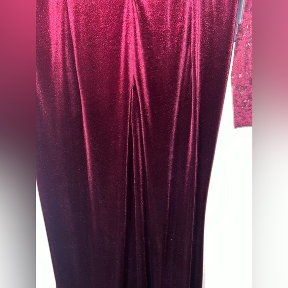 Ababalaya Velvet Lace Sleeve Wrap Gown – Deep Burgundy – Size XL - Picture 7 of 12